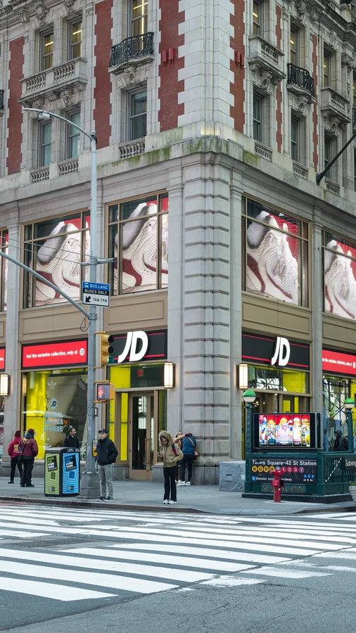 JD Sports Times Square flagship, retail takeover build